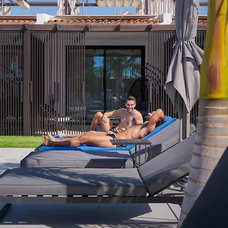 מלון Fahana - Gay Men Only (adults Only) 5*