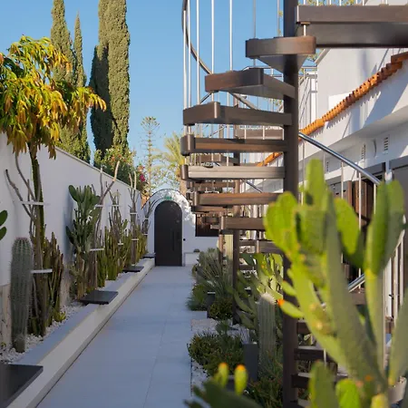 Fahana Men Only Otel