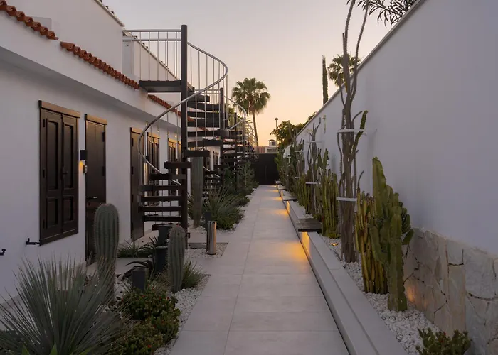 Fahana Men Only (adults Only) Hotel 5*