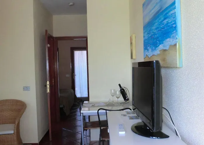 Отель Fahana Men Only (adults Only)